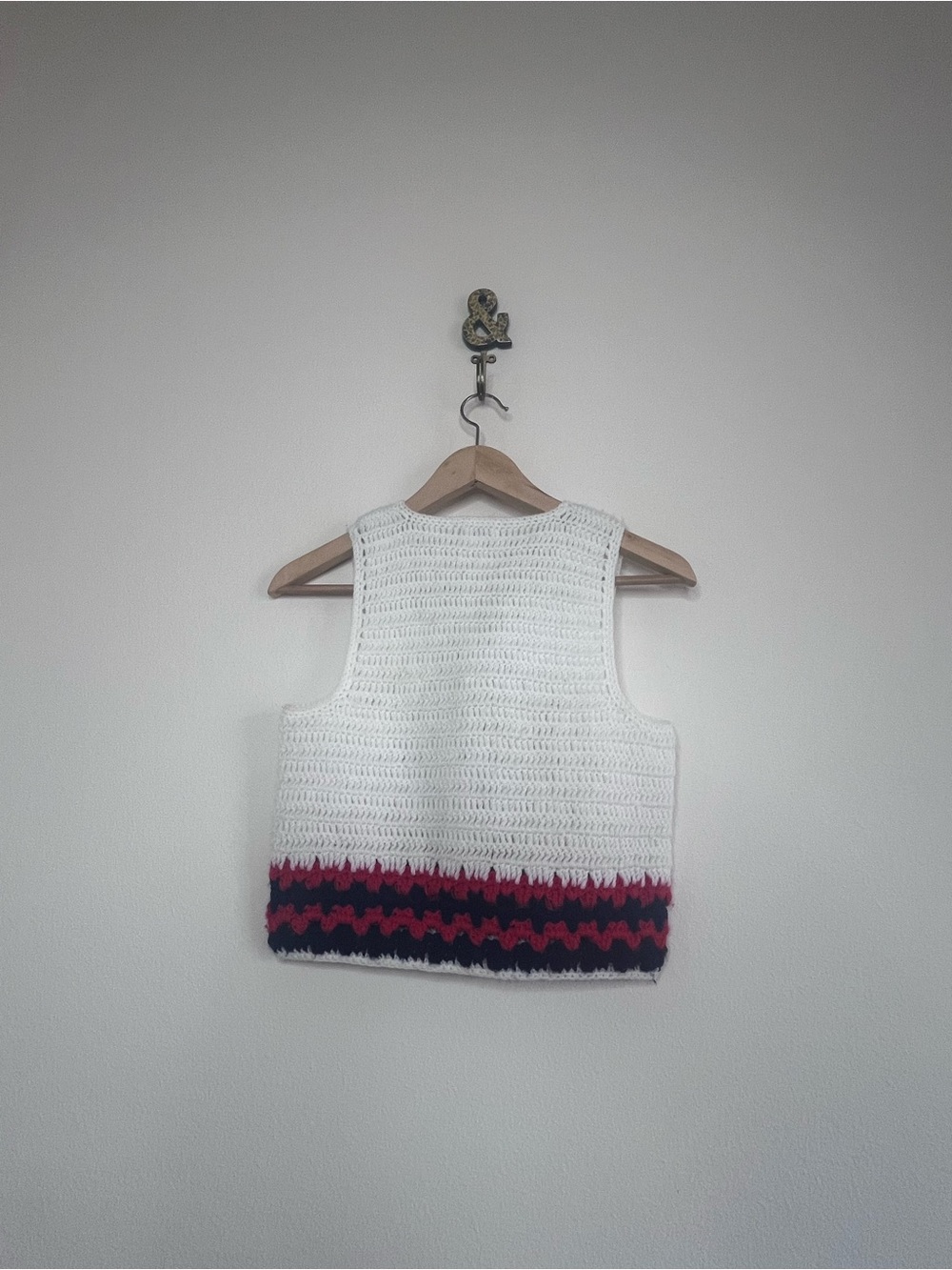 Handmade White Crochet Crop Tank with Red Anchor - Picture 7 of 7